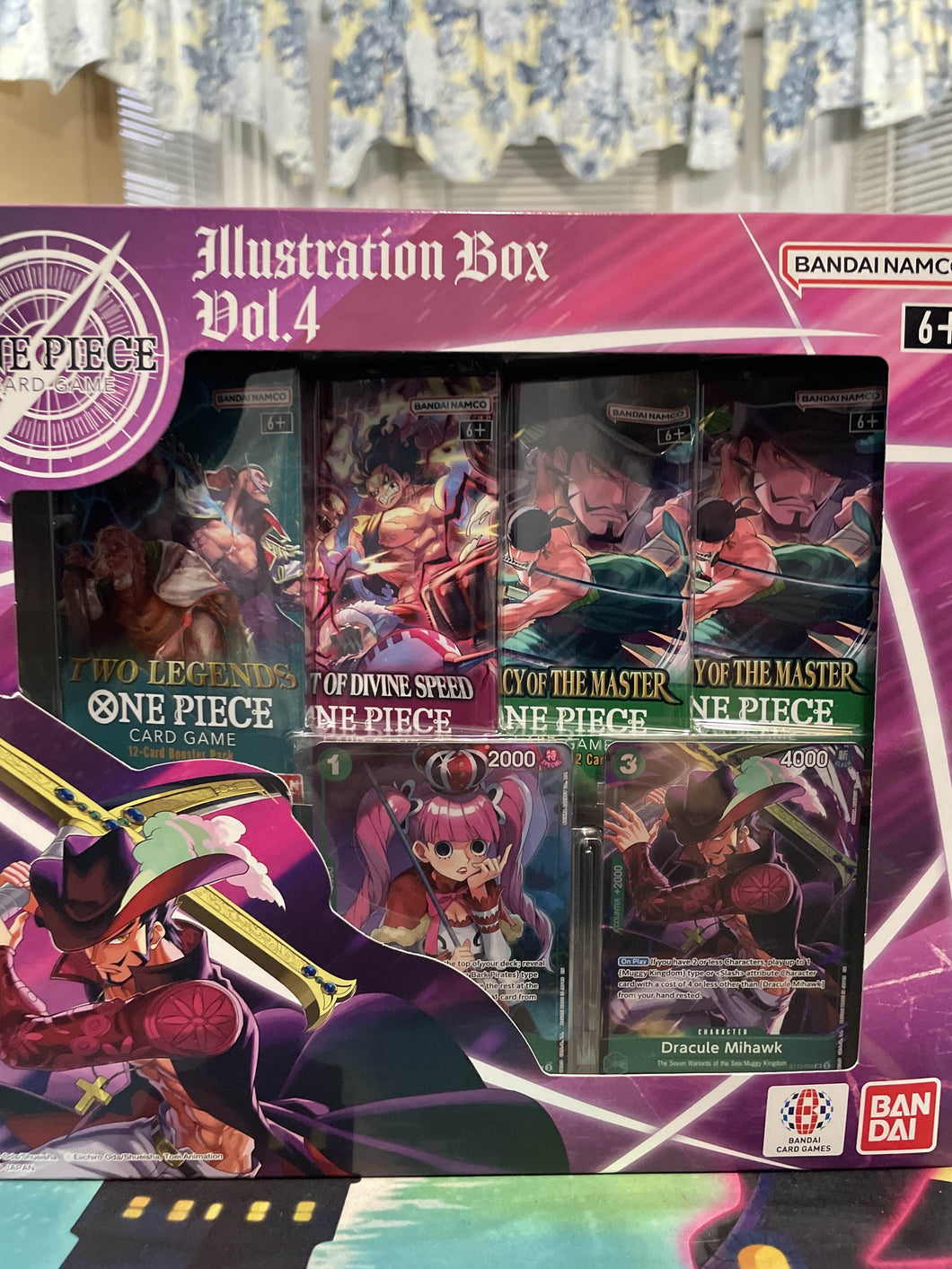 One Piece Box (comes with 4 packs)