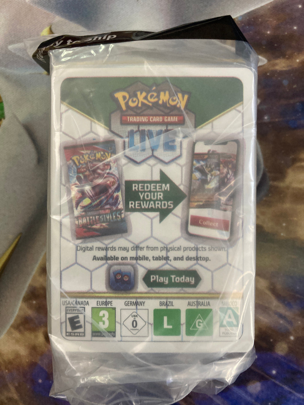 Pokemon TCG Mystery Bulk Bundle 150 plus cards and with 7 Foil or rev foil Cards AND 1 V or EX! (yes you may get duplicates) NO the foils will not be duplicates!